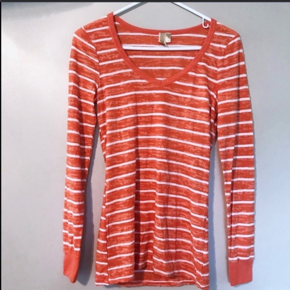 BKE | Orange & White striped v-neck t-shirt Size M